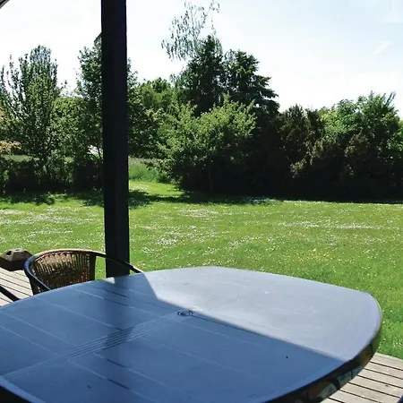 Gorgeous In Tranekaer With Kitchen בית נופש